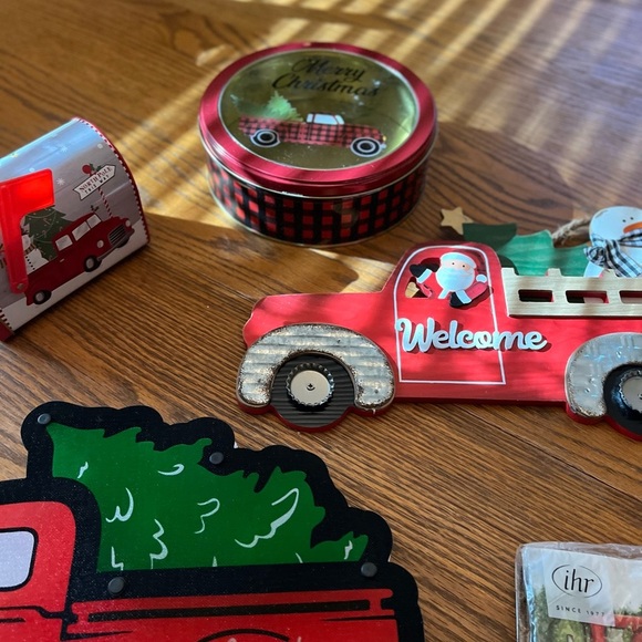 ❤️ 7x Red Truck Christmas Decor
Set - Picture 7 of 10